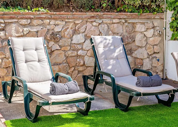 Villa Carmen Garden & Parking